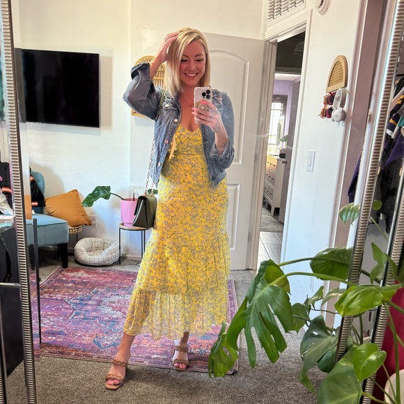 Meet Your Posher, Ashley! - Picture 1 of 1